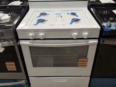 NEW AMANA WHITE 4 BURNER GAS RANGE