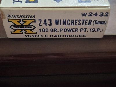 Vintage Winchester Super-X .243 Winchester Ammo Box 100 Gr. Power Pt. W2432