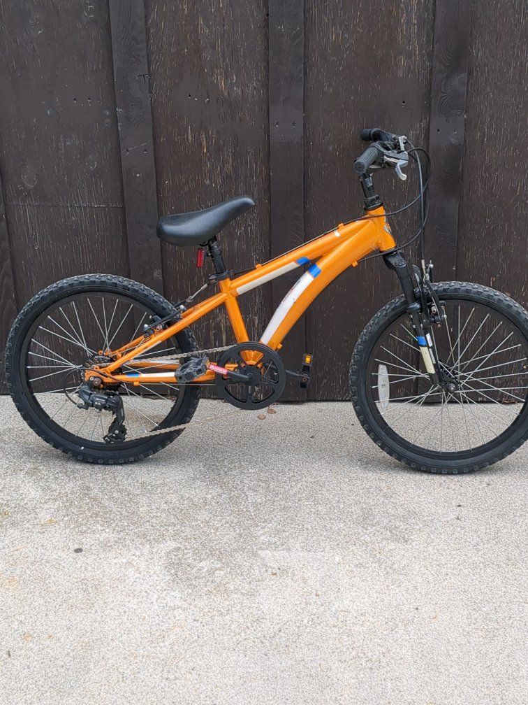 2013 Diamondback Cobra 20" kids bike