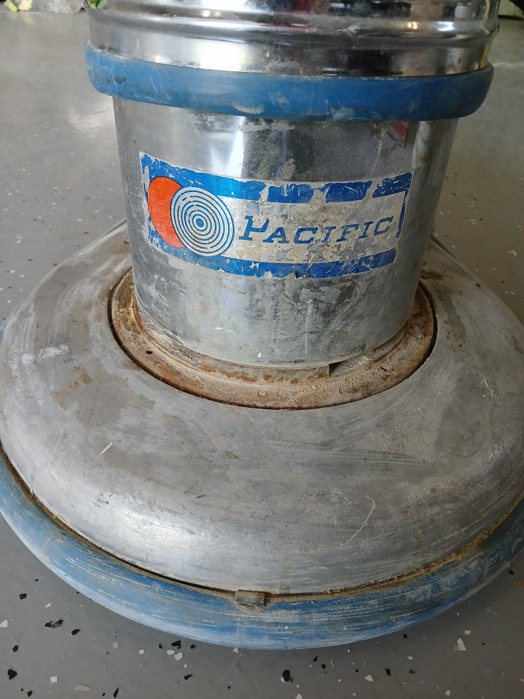 Main image 2