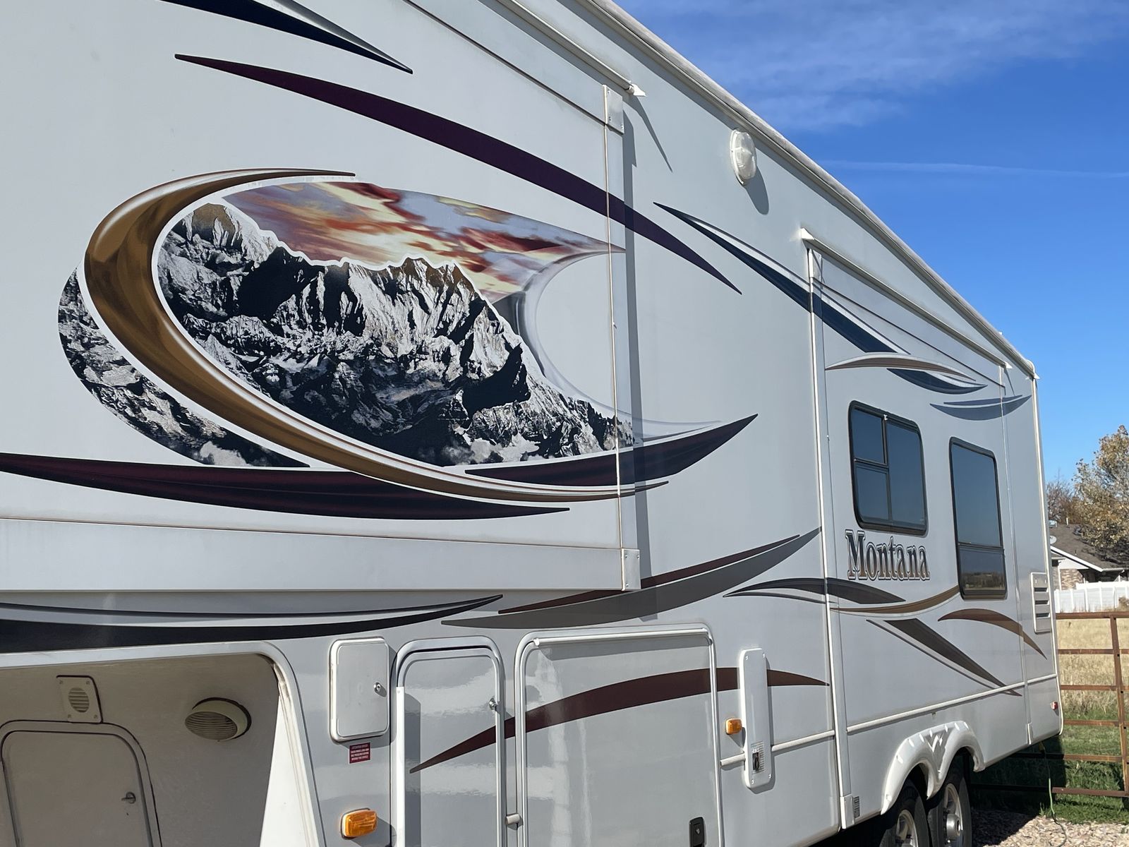 2012 - 3000RK Montana