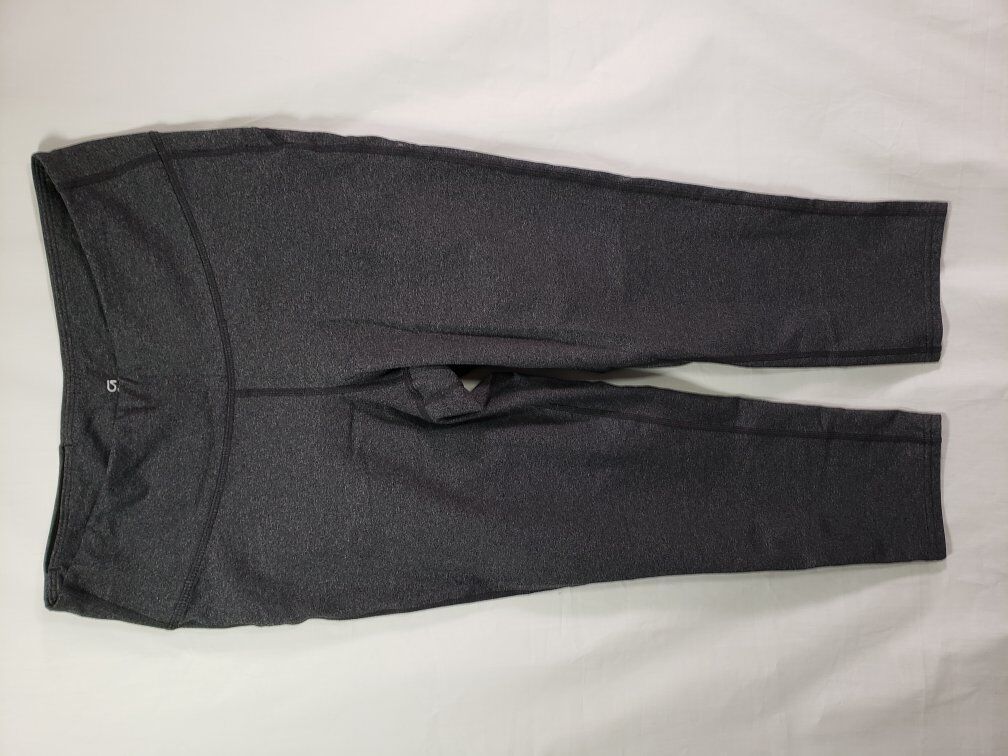 GAP Fit Capri Leggings Size M