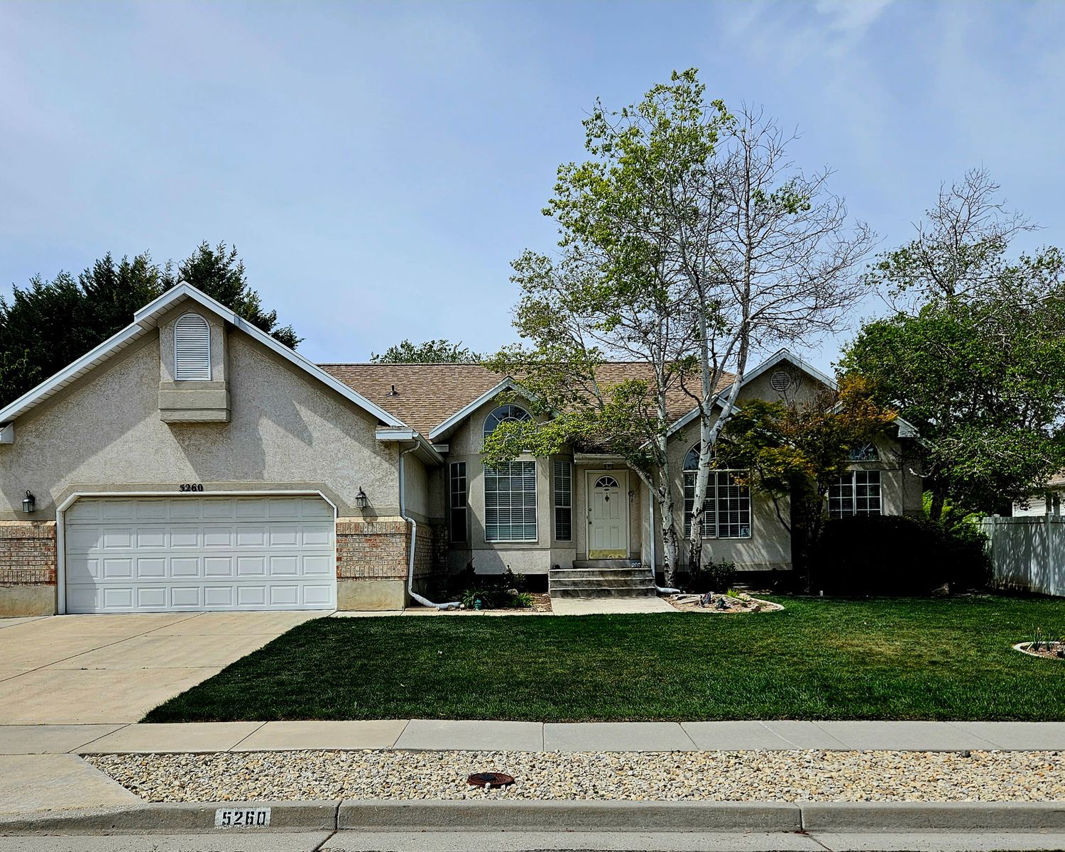 Room for rent in Taylorsville / Private Bath