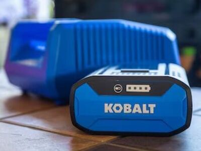 Kobalt 40 V 2.0 ah battery and charger.