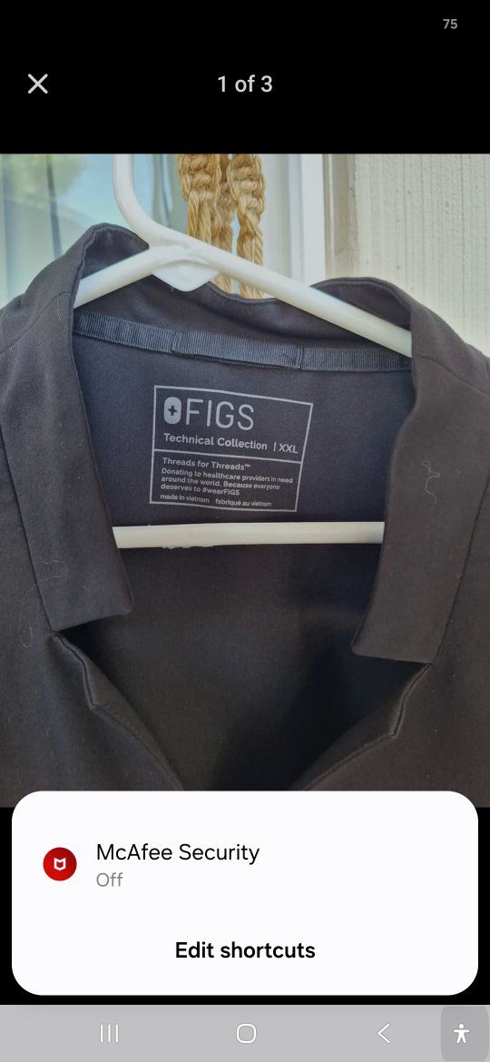 FIGS Technical Collection Black Scrub Top - Short Sleeve V-Neck, XXL