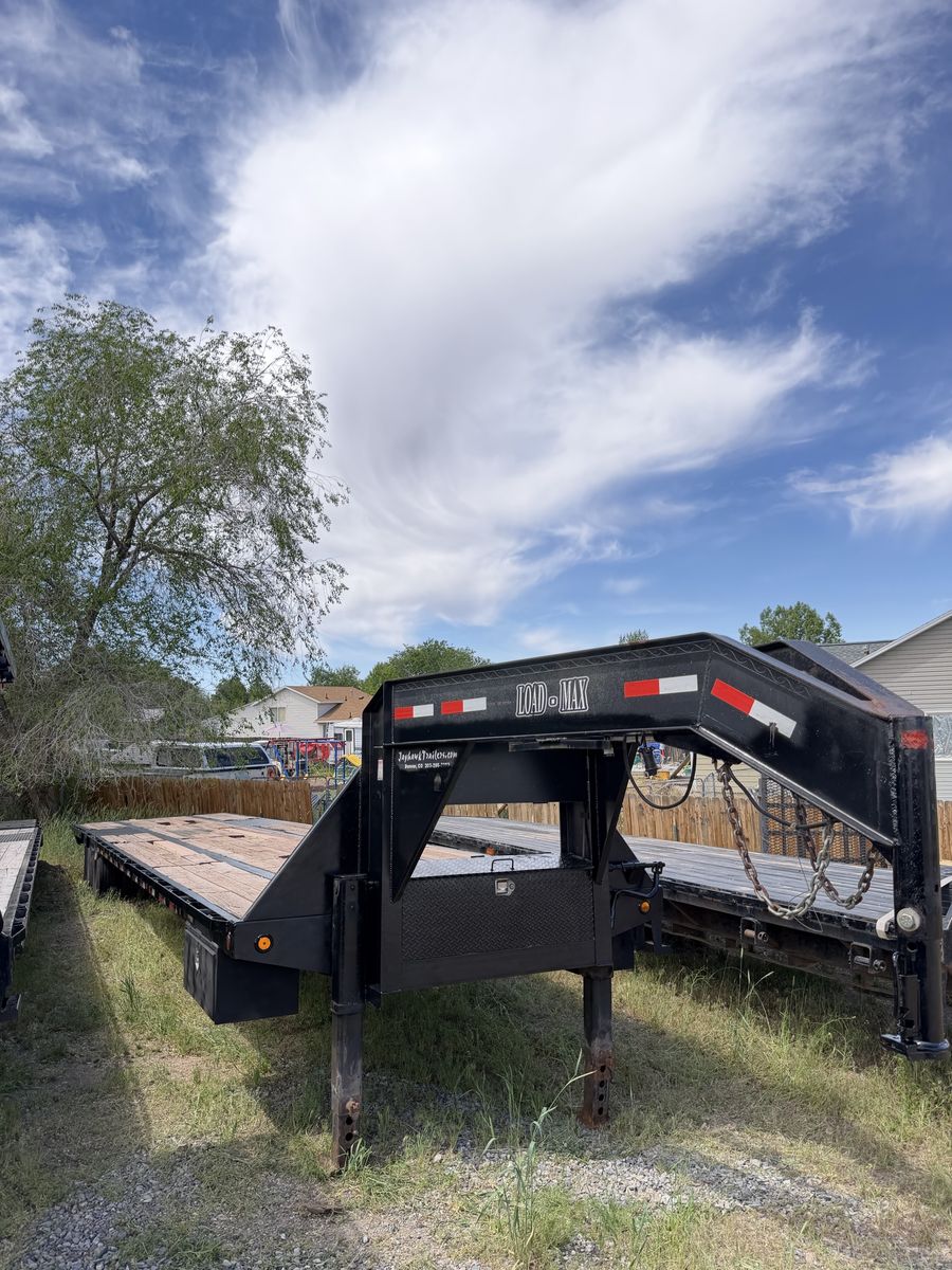 40 ‘ load max trailer