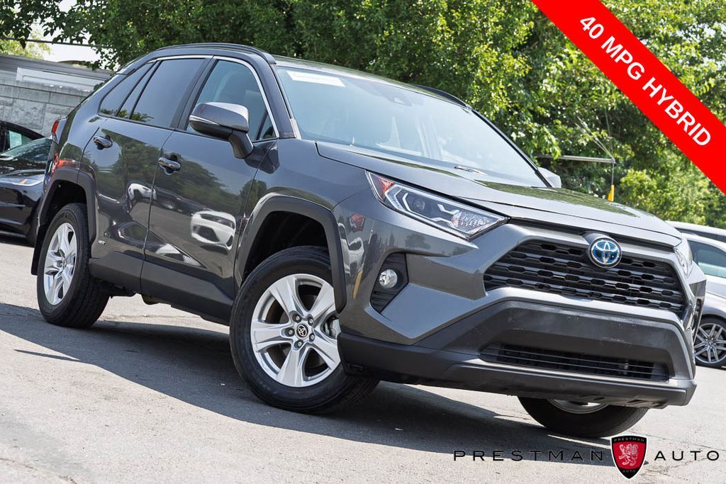 2021 Toyota RAV4 XLE