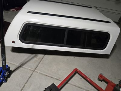 Truck cap