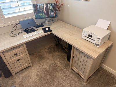 Corner Desk