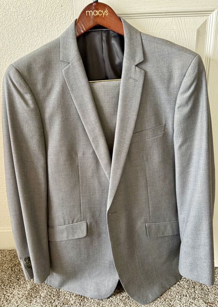Kenneth Cole Reaction Suit for Men