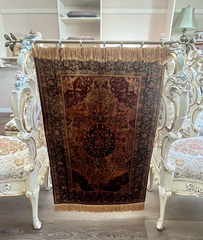 ANTIQUE TAPESTRY WALL HANGING VERY GOOD CONDITION