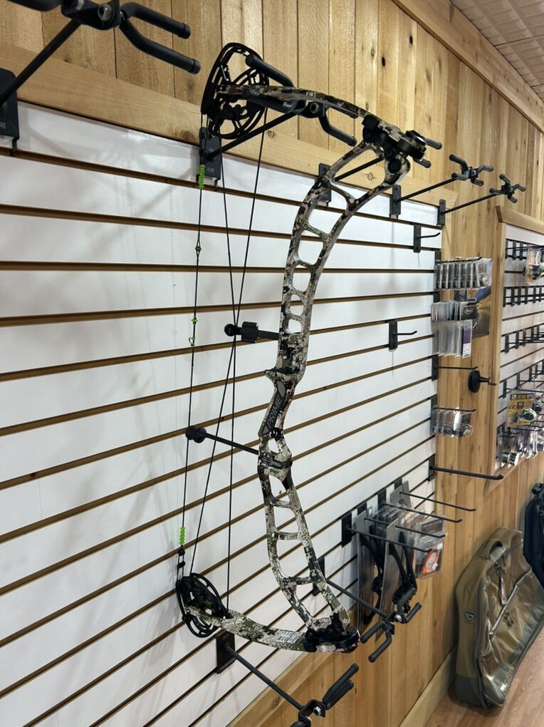 LH Prime Centergy Archery Bow