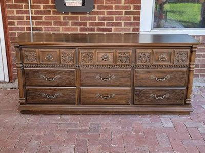 9 Drawer Dresser