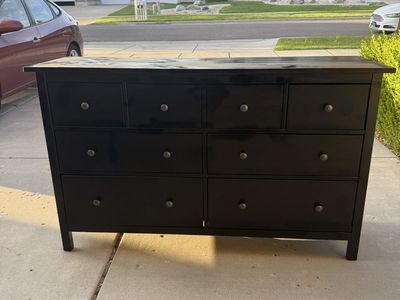 Black Wood Dresser with 7 Drawers - Spacious Storage for Bedroom or Living Area