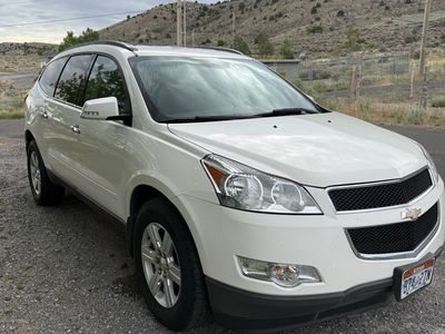 2010 Chevrolet Traverse LT- White SUV, Automatic Transmission, 7 Seats
