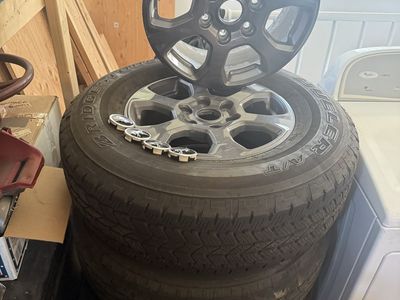 5 Ford Bronco Rims and caps and 4 tires