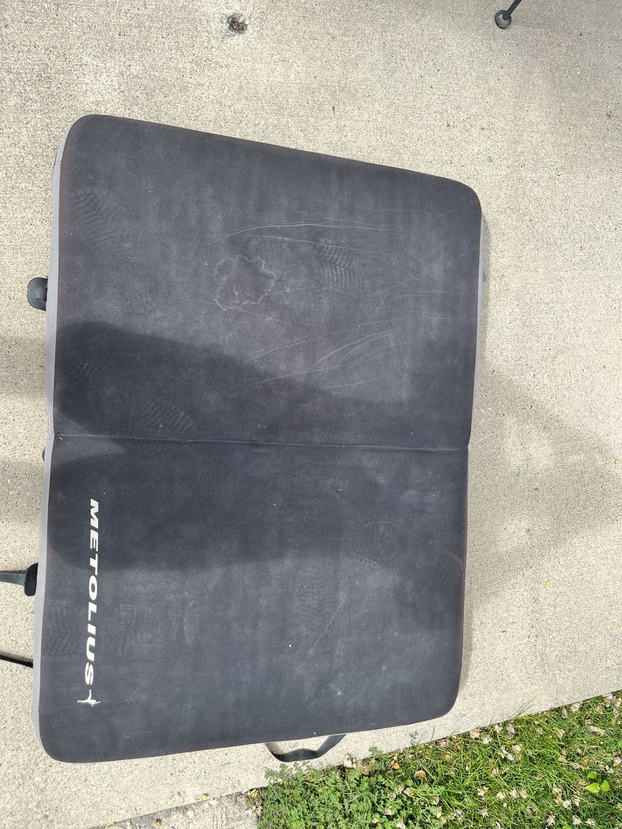 Bouldering pads - free