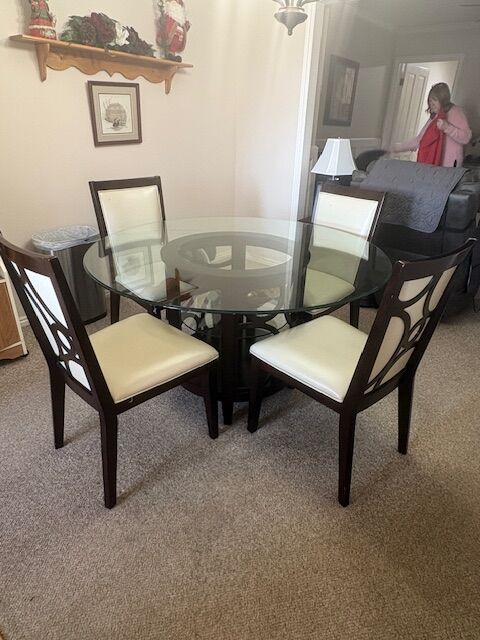 Round Glass Dining Table