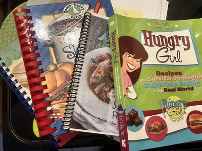Lot of 10+ Cookbooks Hungry Girl Gooseberry Patch Betty Crocker Holiday & More