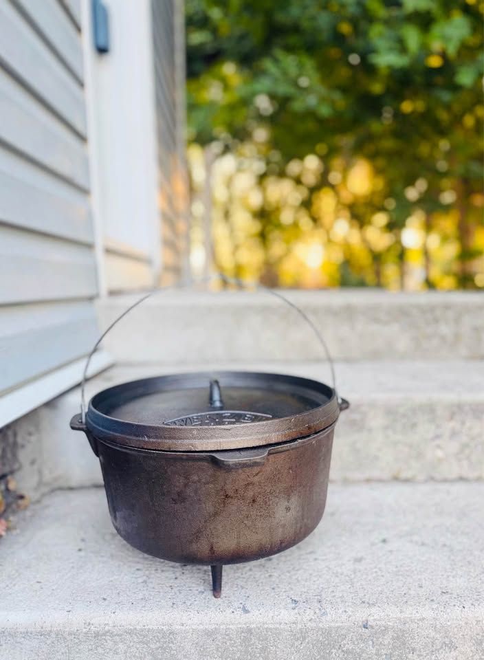 Wenzel 1887 Heavy Duty Cast Iron Dutch Oven 12” Campfire Classic with Carrying Case