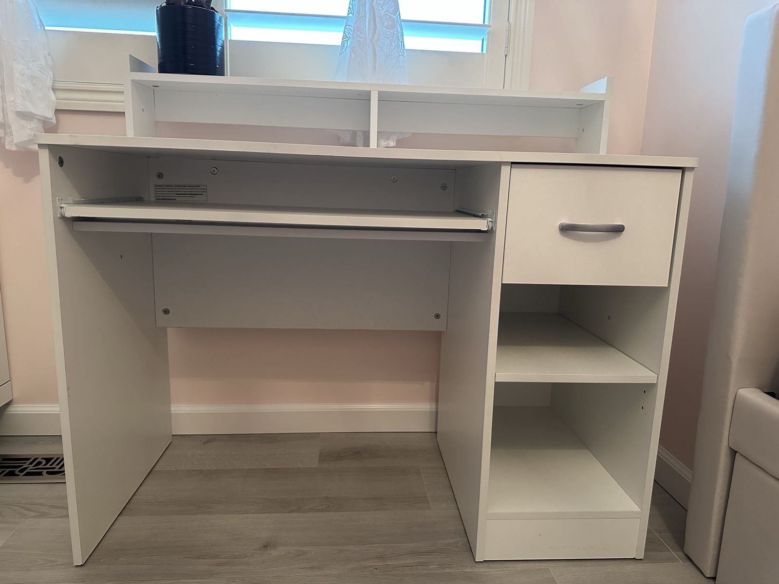Desk White for FREE