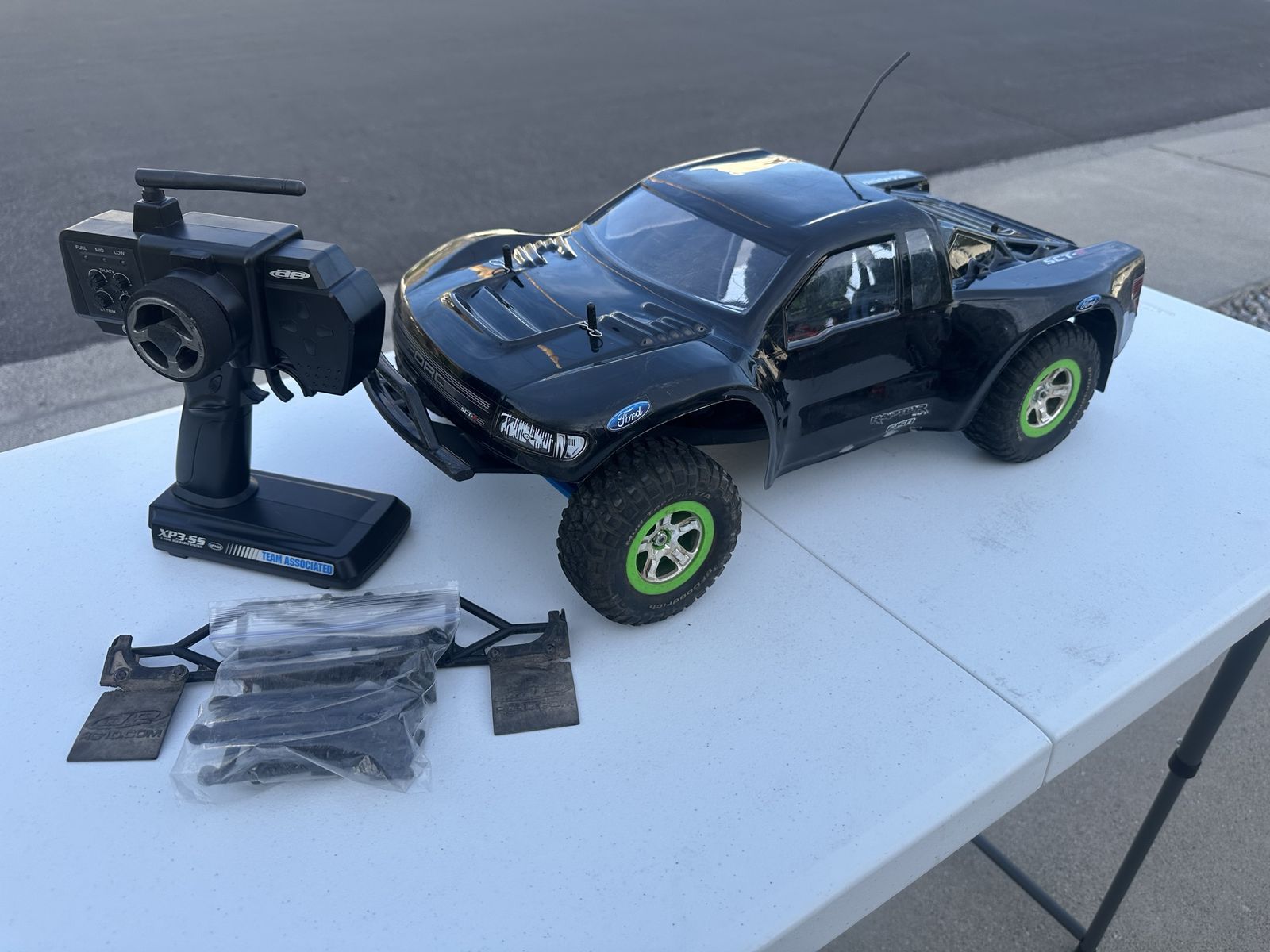 Team Associated SC10 2wd Brushless
