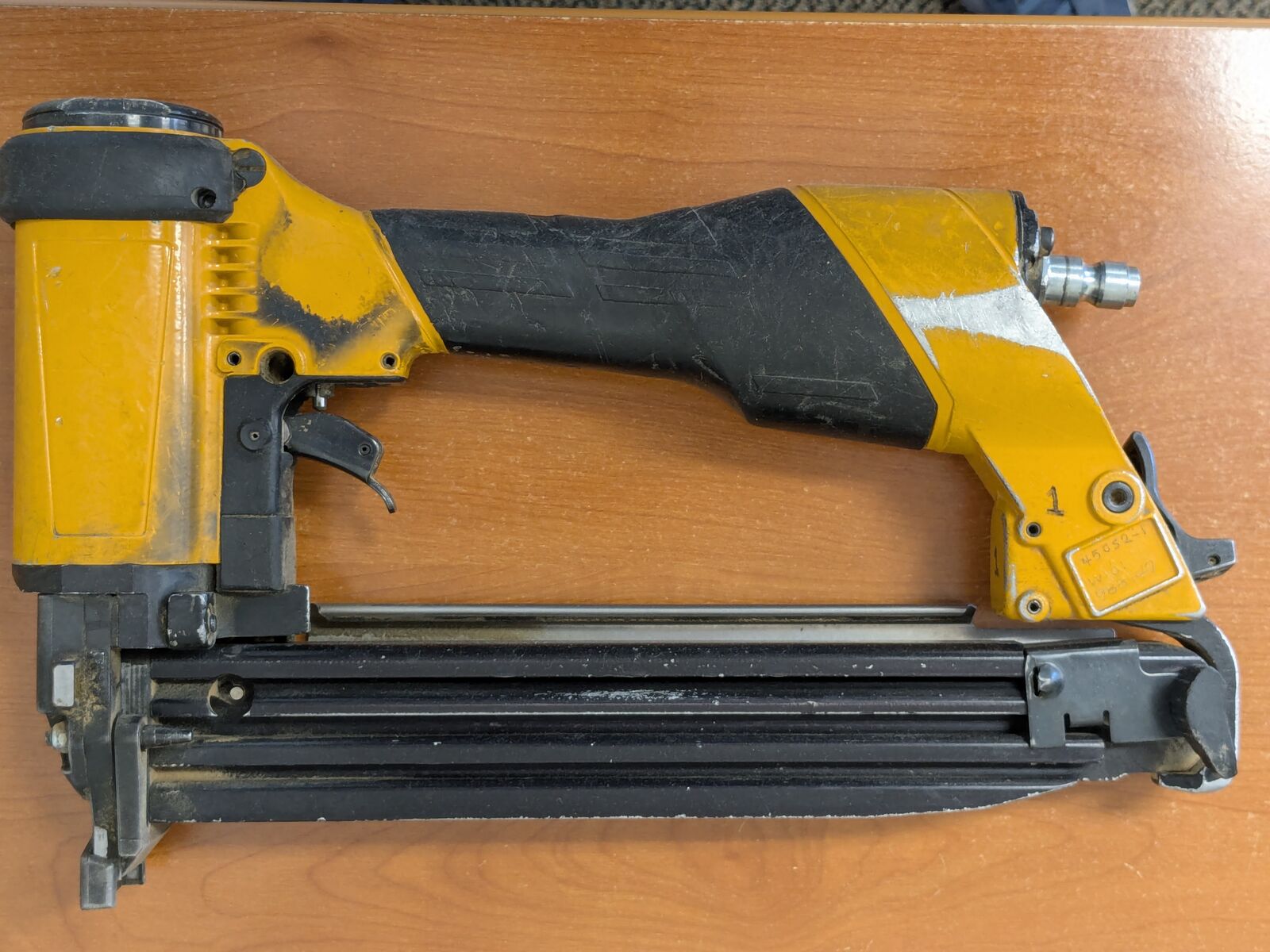 (3) Dewalt Pneumatic Staple Guns - Model 450S2