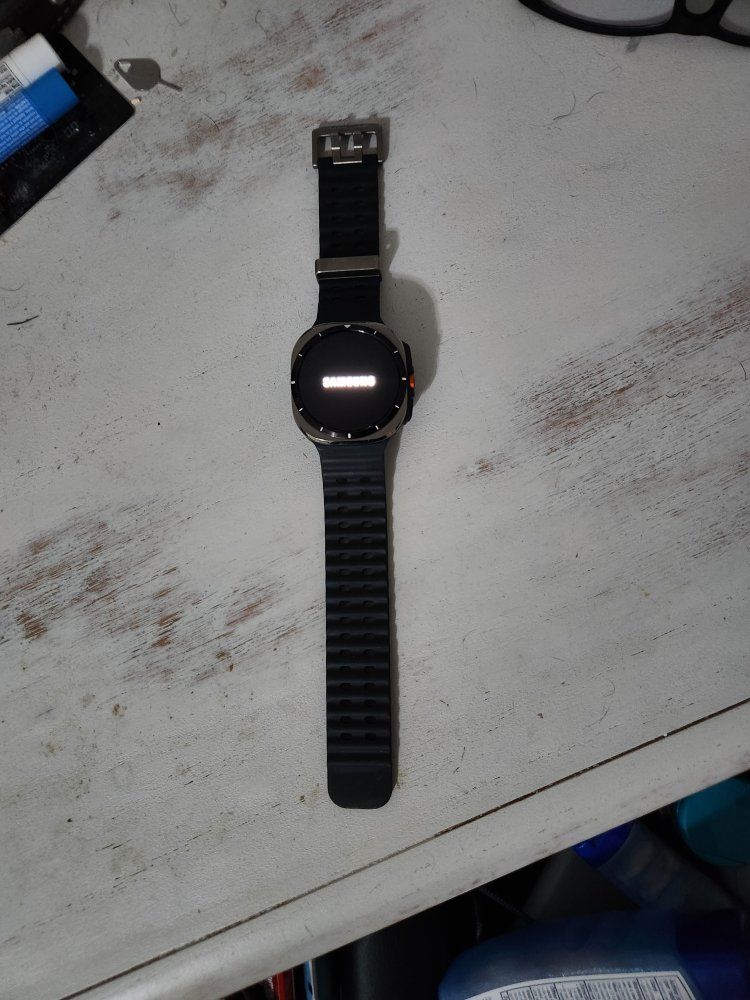 Samsung Galaxy Watch Ultra Smartwatch - Dark Gray / Black Band