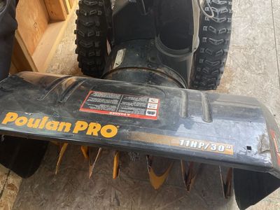 Free Snowblower Poulan Pro 11 HP 30"