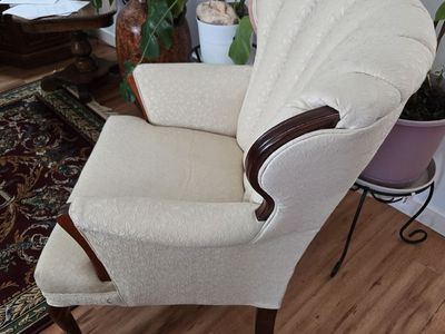 Excellent condition Livingroom chair