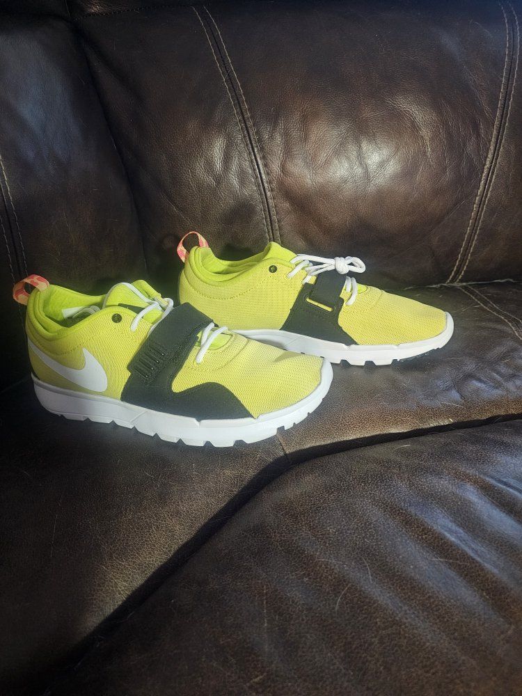 NIKE SB SHOES