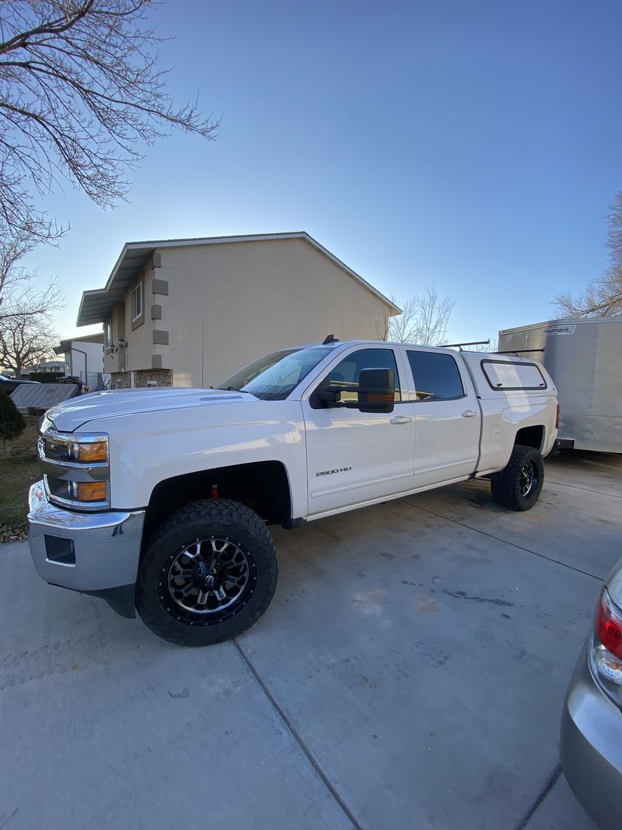 Chevy 6’.5 camper shell
