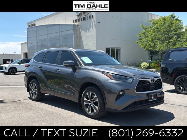 2023 Toyota Highlander XLE