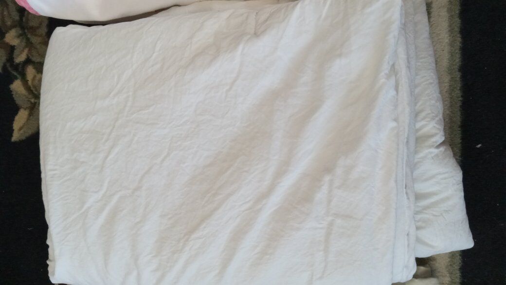 White Comforter Twin