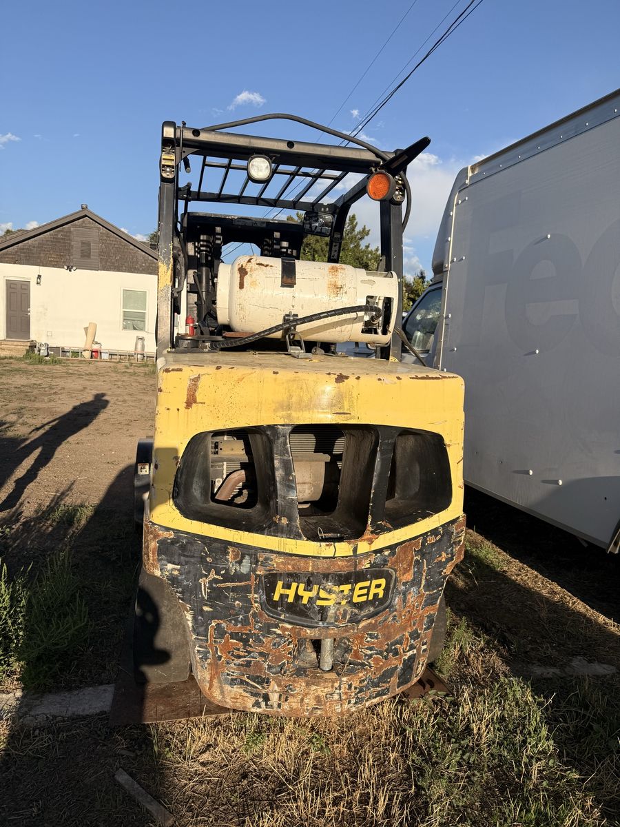 Hyster 120 Fortis Forklift Propane Powered Industrial Lift