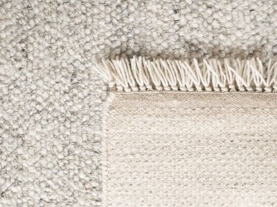 New. Safavieh 9x12 Neutral Fringe Handmade Wool Ru