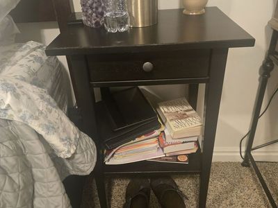 2 Night Stands