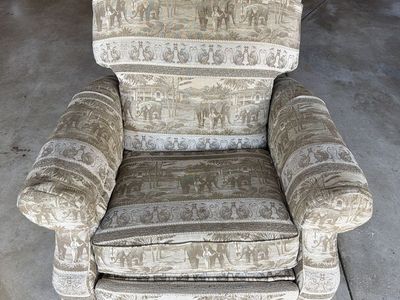 Vintage Elephant Toile Recliner Chair in Beige/Brown