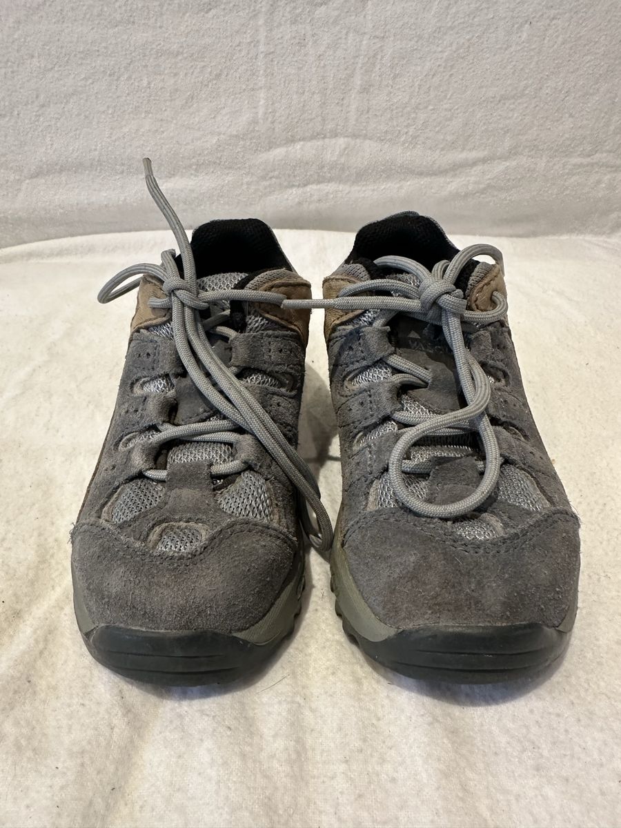 Vasque toddler size 9 gray/beige, hiking shoes