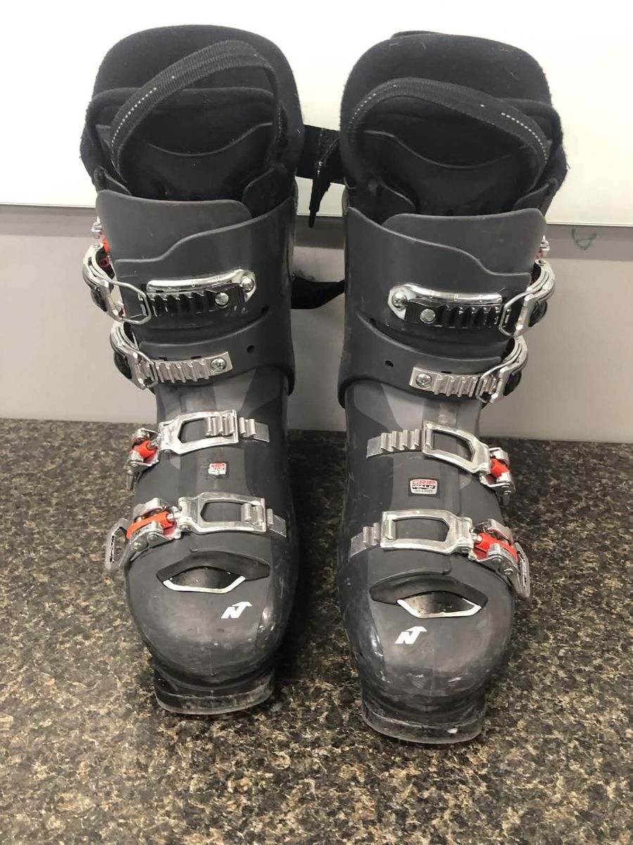 Used Nordica Sportmachine 90R GW 26.0MP Ski Boot