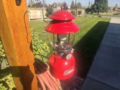 Classic Red 200A Coleman 1978 Lantern
