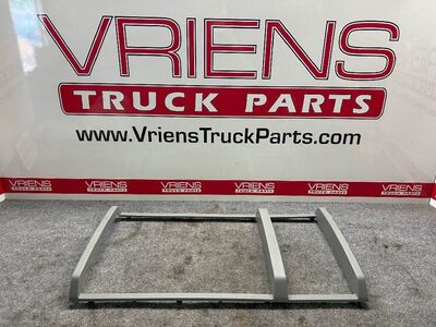 Kenworth Left Front Fascia Cover, Part # U22-1078-671