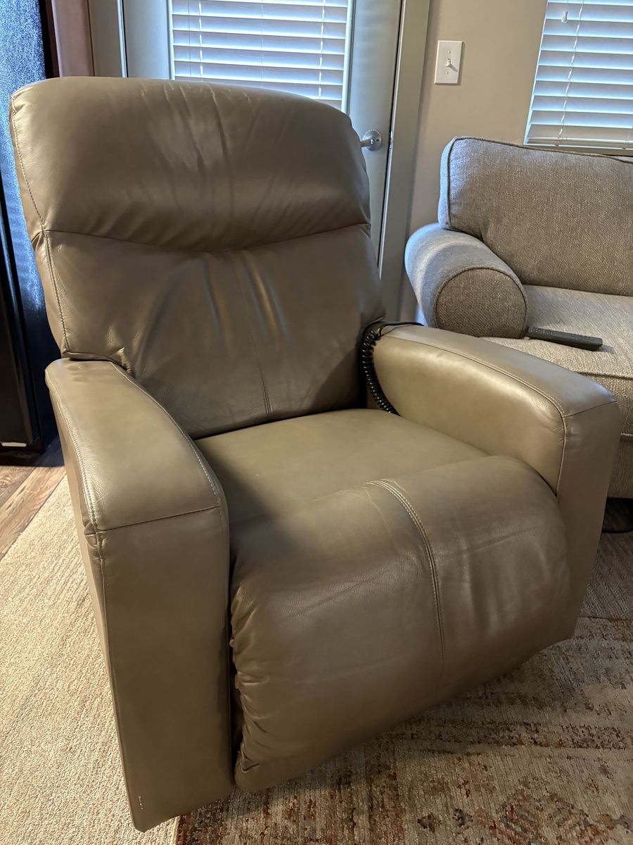 Lazyboy Leather Recliner