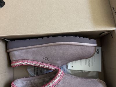 Brand New UGG Tazz II Slipper