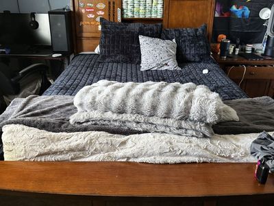 Bedroom set