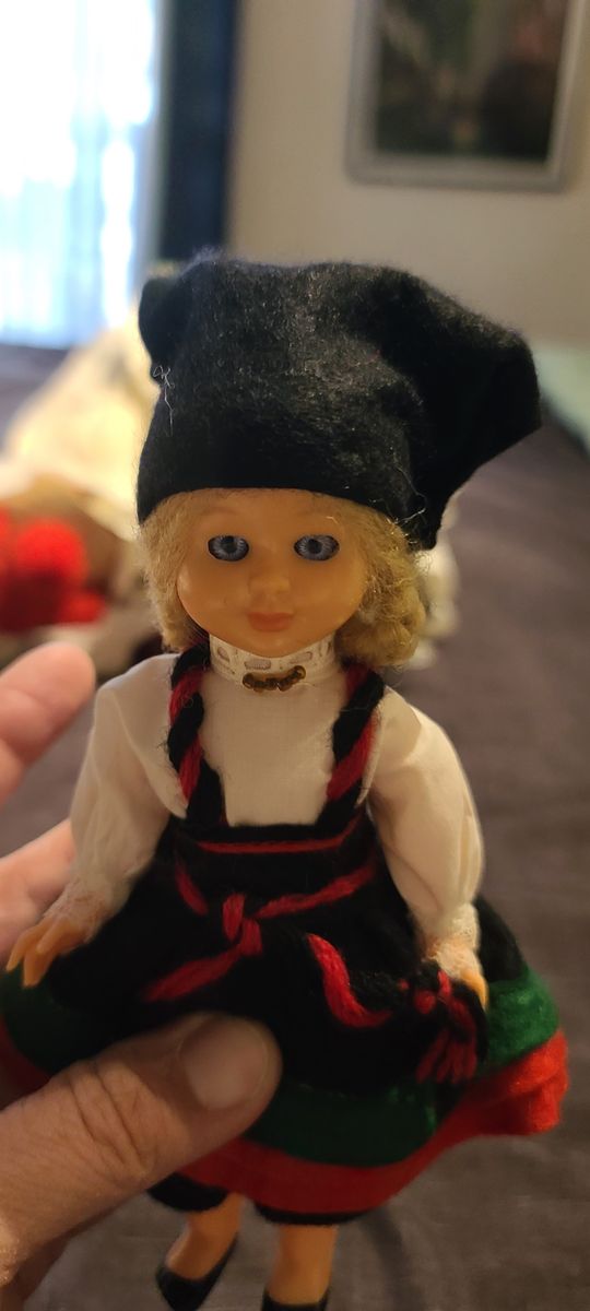 Vintage Rønnaug Petterssen Doll – Norwegian Setesdal Bunad, 1960s