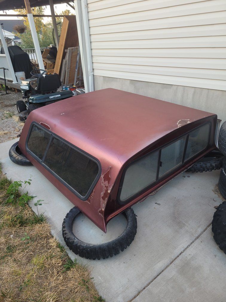 Red Used Truck Shell / Topper with Side Sliding Windows