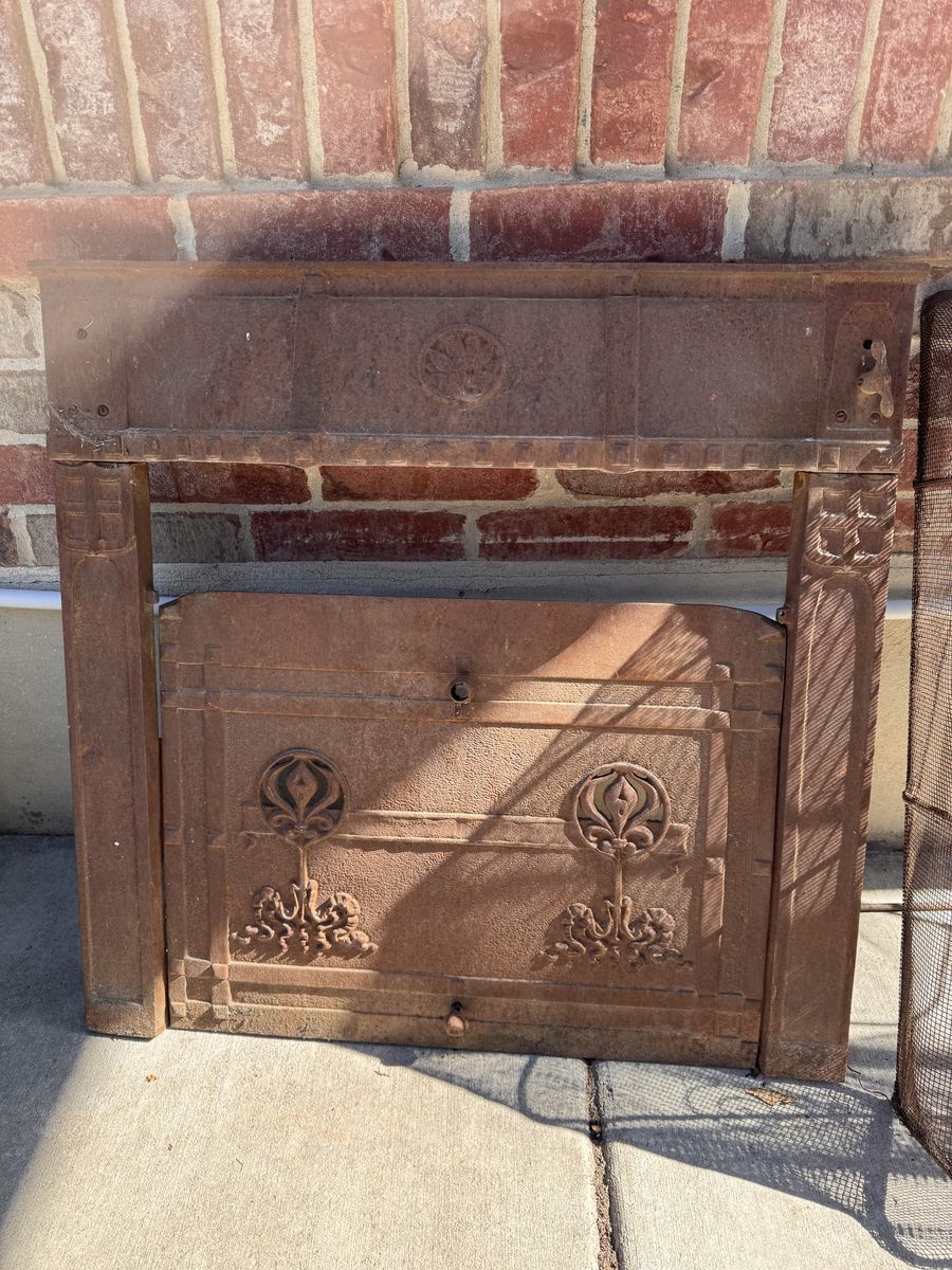 Vintage Cast Iron Fireplace Cover w Screen