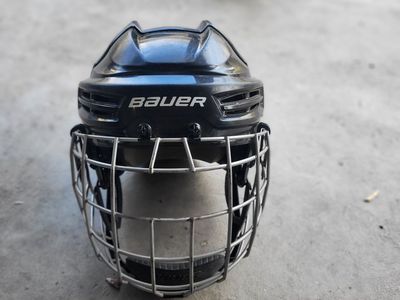 Hockey helmet