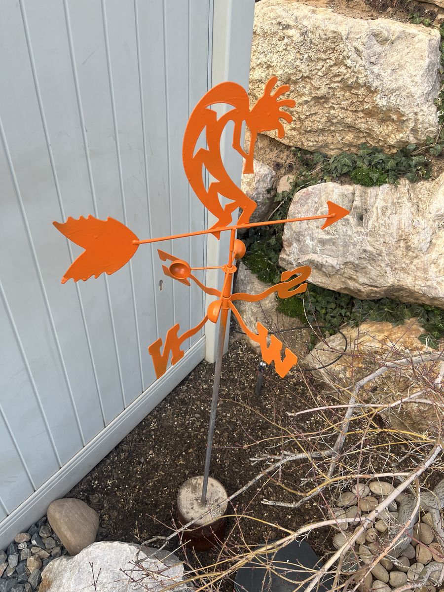 Beautiful Kokopelli yard decor